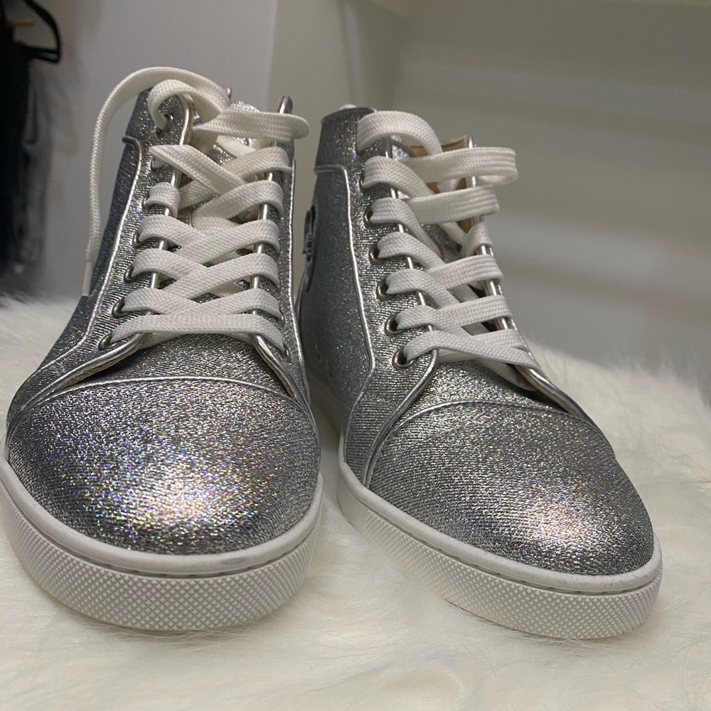 Sneakers - Picture 7 of 16
